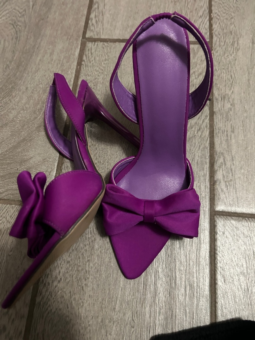 Purple Bow Pointed-Toe Slingback Heels - Women - Picture 2 of 2